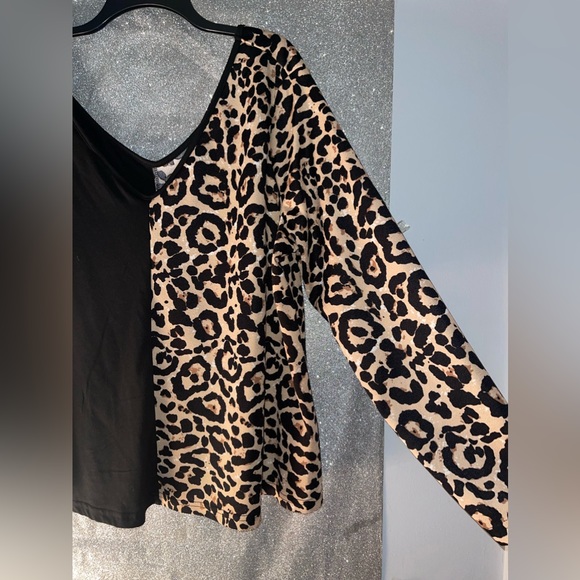 𝙻𝚘𝚗𝚐𝚜𝚕𝚎𝚎𝚟𝚎 𝚂𝚑𝚒𝚛𝚝. 𝙽𝚎𝚟𝚎𝚛 𝚆𝚘𝚛𝚗. 𝙿𝚕𝚞𝚜 𝚂𝚒𝚣𝚎!!! - Picture 4 of 4